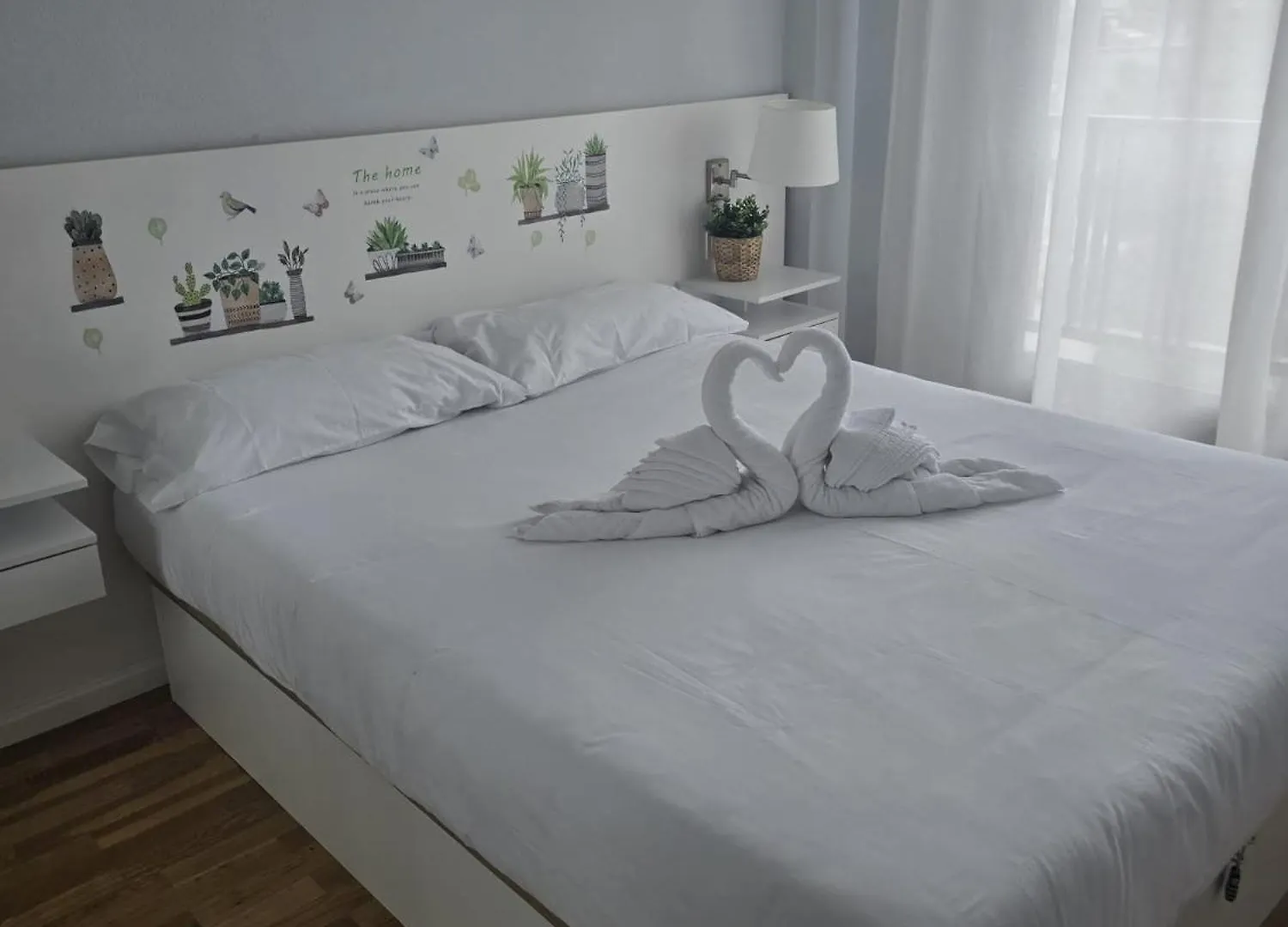 Airport Madrid Plenilunio Suites Green By Bebalmy 0*,  España